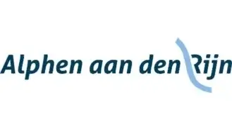 Logo van alphen aan den rijn, met de naam in blauwe tekst met een gestileerde blauwe boog over de laatste drie woorden.