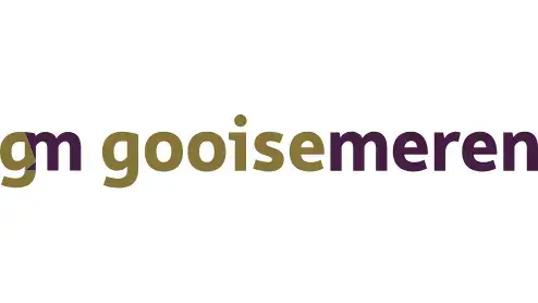 Tekstlogo met de tekst "gm gooisemeren" in kleine letters, gestileerd in een paars verloopkleurenschema.