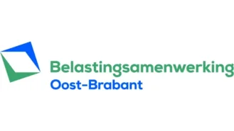 Logo van Belastingsamenwerking Oost-Brabant met een blauw vierkant met een groene rand naast de naam van de organisatie in groene en blauwe tekst.