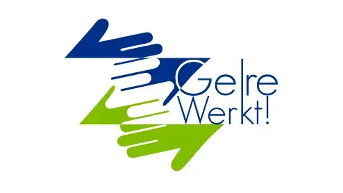 Logo van "gelre werkt!" met gestileerde blauwe en groene handvormen met de tekst in blauw.