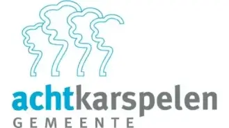 Logo van de gemeente achtkarspelen, met gestileerde menselijke profielen in blauwe contouren boven de naam "achtkarspelen" in blauwe letters.