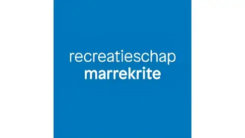Logo van "recreatieschap marrekrite" in witte tekst op een effen blauwe achtergrond.