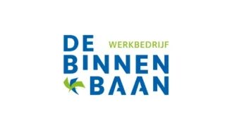 Logo van "De Binnenbaan Werkbedrijf" met opvallende blauwe tekst en een groen gestileerd bladdessin.
