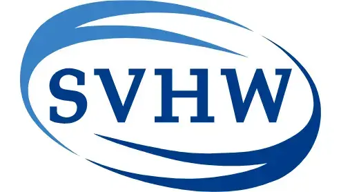 Logo met de letters "SVHW" in opvallend blauw, gecentreerd in een blauw en wit wervelend ovaal ontwerp.