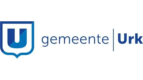 Logo voor Gemeente Urk met een gestileerde "U" op een schild, met in blauwe tekst "gemeente Urk".