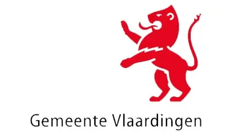 Rode leeuw als logo boven de tekst "Gemeente Vlaardingen" op een witte achtergrond.