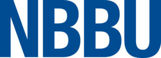 Vette blauwe hoofdletters spellen "NBBU" op een witte achtergrond, wat staat voor expertise in detachering en ondersteuning van ZZP opdrachten.