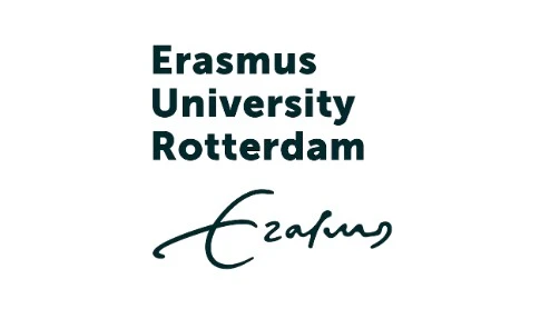 Logo van de Erasmus Universiteit Rotterdam met de naam van de universiteit in vette tekst boven een gestileerde handtekening van Erasmus.