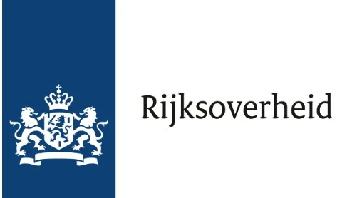 Logo van de Nederlandse overheid (Rijksoverheid), met links een blauwe verticale streep met een wit leeuwenkuifje en rechts het woord "Rijksoverheid" op een witte achtergrond.