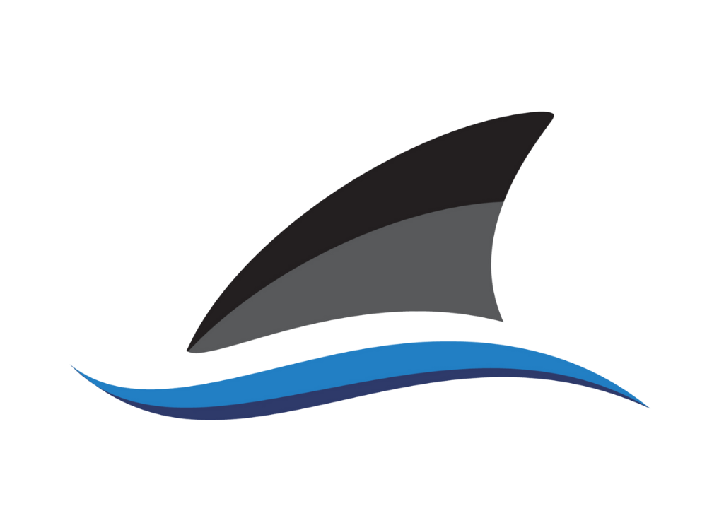 Gestileerde afbeelding van een haaienvin boven twee blauwe gebogen lijnen die op golven lijken, tegen een effen witte achtergrond.
