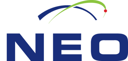 Logo met het woord "NEO" in vetgedrukte blauwe letters, met groene en blauwe gebogen lijnen en een klein rood stipje boven de tekst.