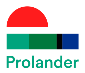 Een rode halve cirkel boven vier rechthoekige blokken in blauwgroen, groen, zwart en blauw, met daaronder het woord „Prolander” in het groen.